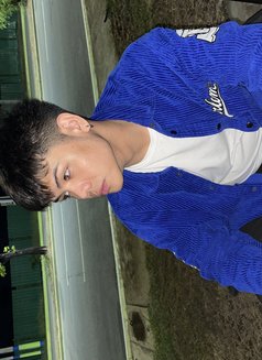 Nhate Tazor - Acompañante masculino in Manila Photo 10 of 10