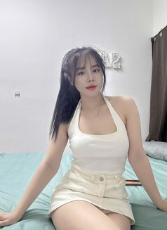 sarah - escort in Riyadh Photo 3 of 5