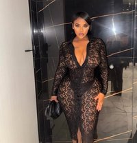 Nhi Nhi - escort in Budva