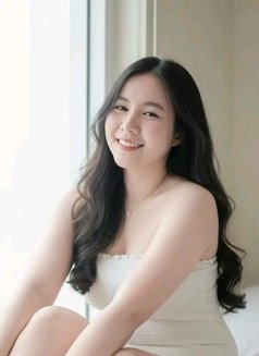 Nhi - puta in Gurgaon Photo 5 of 9