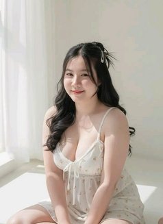 Nhi - puta in Gurgaon Photo 9 of 9