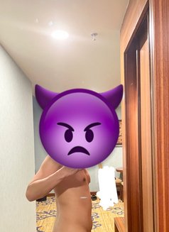 Slim Nicole - Male escort in Abu Dhabi Photo 6 of 6