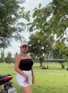 Nhicole lim - Transsexual escort in Manila Photo 17 of 19