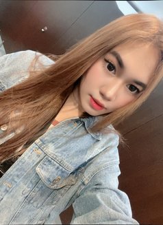 Nhika - Transsexual escort in Abu Dhabi Photo 4 of 5