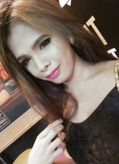 Nhika - Transsexual escort in Bangkok Photo 1 of 5