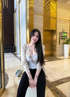 Nhun Nhun - puta in Hanoi Photo 4 of 5