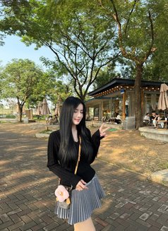 Nhun Nhun - puta in Hanoi Photo 5 of 5