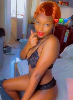 NiCoLe - puta in Gurgaon Photo 1 of 5