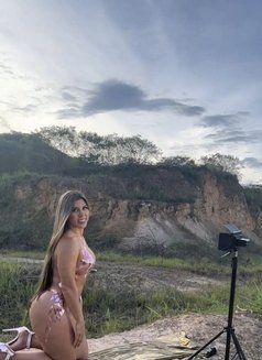 Nia - escort in Toronto Photo 2 of 14