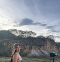 Nia - puta in Toronto