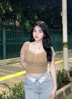 Nia - escort in Jakarta Photo 4 of 5