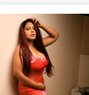 Monika - puta in Kolkata Photo 1 of 5