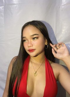 Nia - puta in Manila Photo 4 of 5