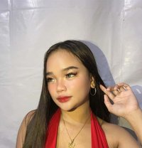 Nia - puta in Manila