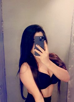 Nia Hotty - Transsexual escort in New Delhi Photo 19 of 22