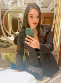 Nia - escort in Dubai Photo 7 of 7