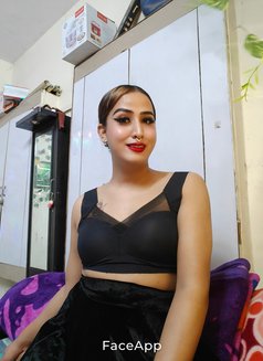 Nia Metally - Transsexual escort in New Delhi Photo 6 of 9