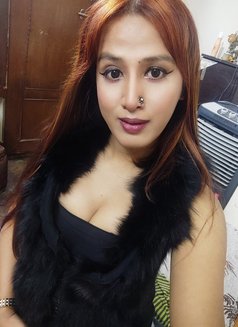 Nia Metally - Transsexual escort in New Delhi Photo 7 of 9