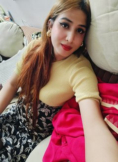 Nia Metally - Transsexual escort in New Delhi Photo 8 of 9