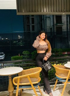 Nia Sharma - puta in Sharjah Photo 4 of 5