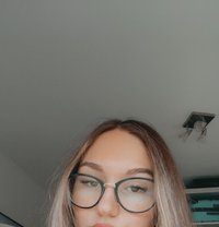 Niamh - escort in Waterford Photo 4 of 7