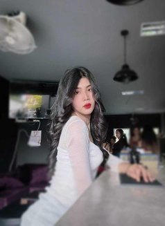 Nira - Transsexual escort in Doha Photo 1 of 2