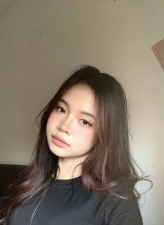 Niara - escort in Bali Photo 3 of 4