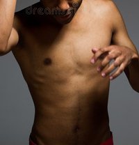 Nib - Acompañantes masculino in Guwahati