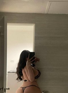 NicaCarolinaBesfOral juiciest influencer - Transsexual escort in Singapore Photo 7 of 18