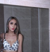 Pretty face and sexy body/New Girl - puta in Manila Photo 15 of 19