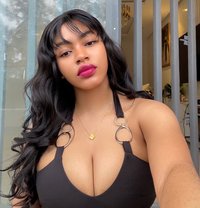 Nice - escort in Muscat