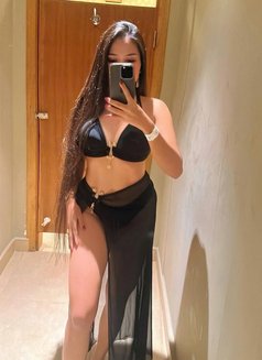 Nice - masseuse in Phuket Photo 1 of 2