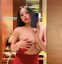 GODDESS FEMININE VERSATILE - Transsexual escort in Bandung