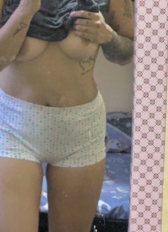 Nich (massues/escort/vcs) - escort in Manila Photo 6 of 8