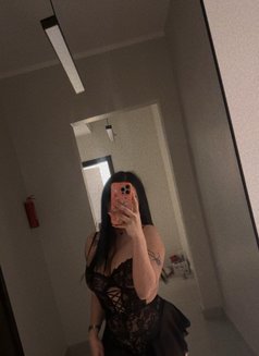 NICHA NICHA - escort in Jeddah Photo 9 of 14