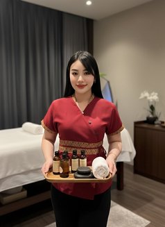 Nicha Sexy Lady good massage in - puta in Riyadh Photo 5 of 5