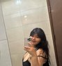 Nicha - puta in Phuket Photo 4 of 5