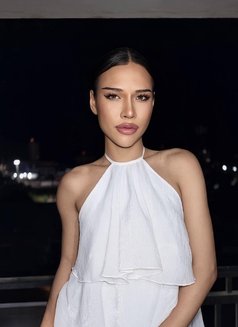 Nichalyn - Transsexual escort in Al Manama Photo 9 of 9