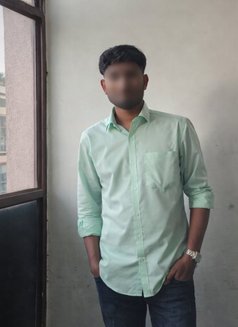 Nick - Male escort in Bangalore Photo 3 of 4