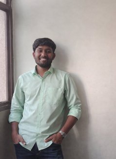 Nick - Male escort in Bangalore Photo 4 of 4