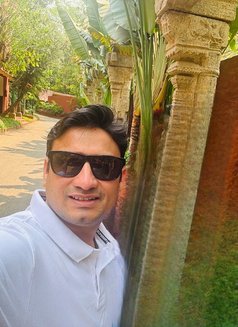 Nick - Male escort in Hyderabad Photo 1 of 2