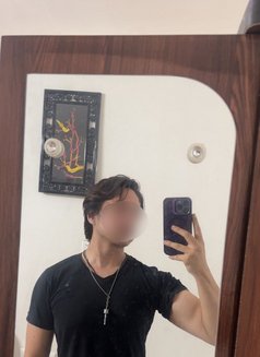 Nick - Male escort in Siliguri Photo 2 of 6