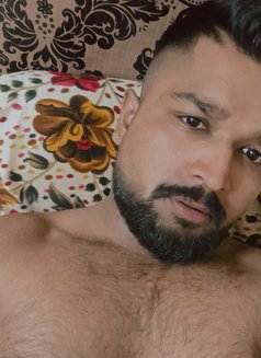 Nick the Big Bull - Male escort in Mumbai Photo 7 of 7