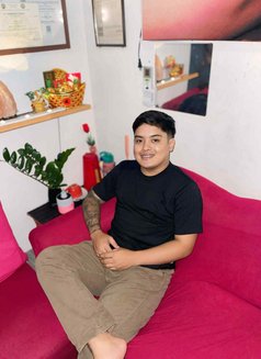 Nick4hire - Male escort in Manila Photo 4 of 6