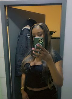 Nicki - escort in Johannesburg Photo 3 of 3