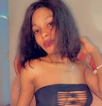 Nickki - escort in Al Ain