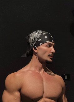 Nickolas Mancini - Male escort in São Paulo Photo 1 of 7