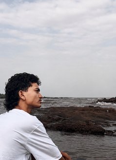 Nicks - Male escort in Mumbai Photo 2 of 6