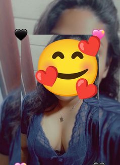 Nicky Chubby girl - escort in Mumbai Photo 6 of 6