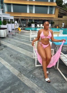 Nicky Bella - puta in Pune Photo 8 of 10